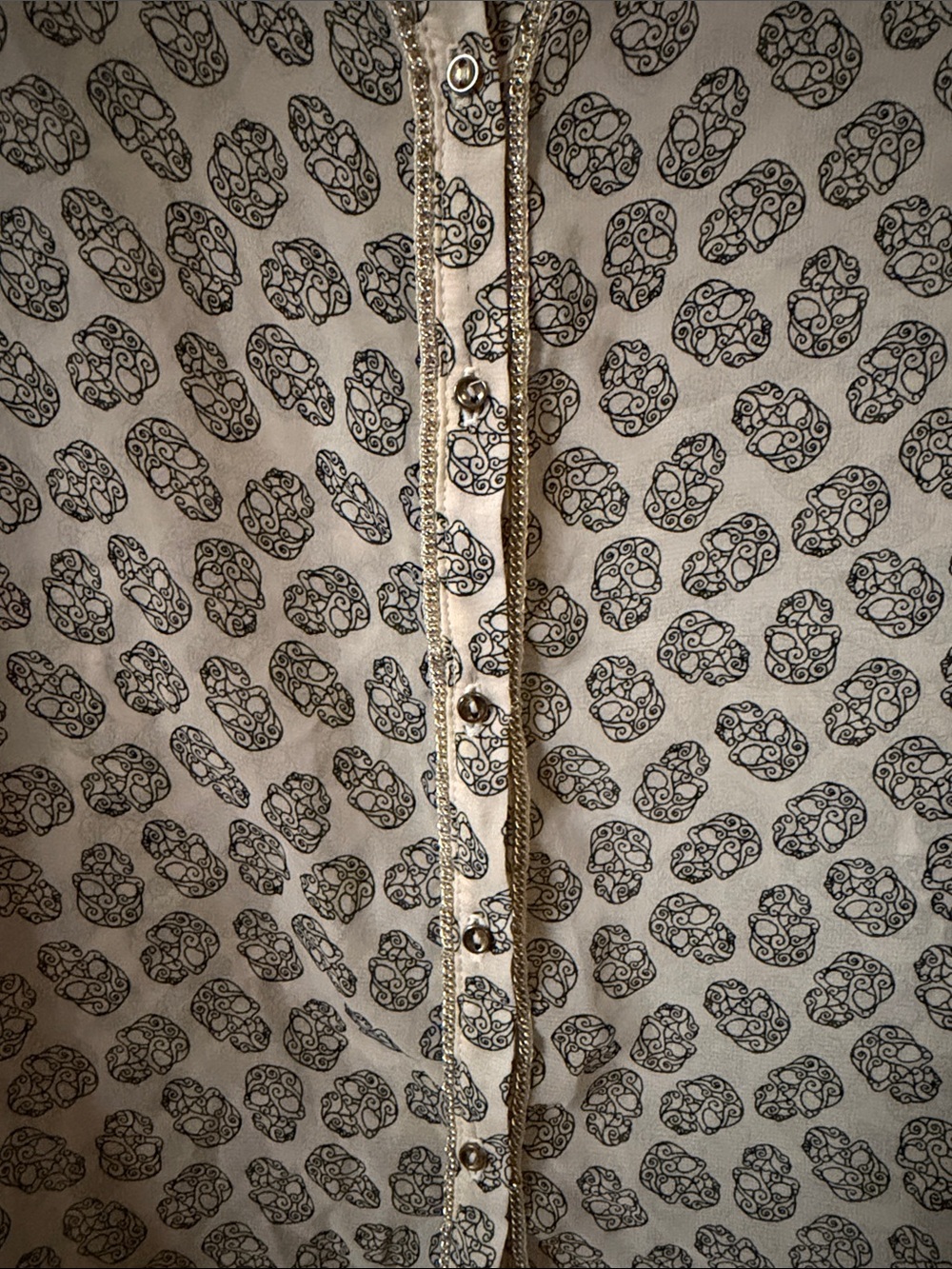 Light Cream Button-Up Shirt with Black Skull Print 💀 - Picture 5 of 6